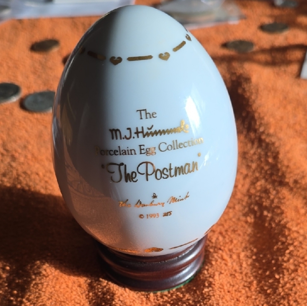 Hummel White and Gold Porcelain Egg